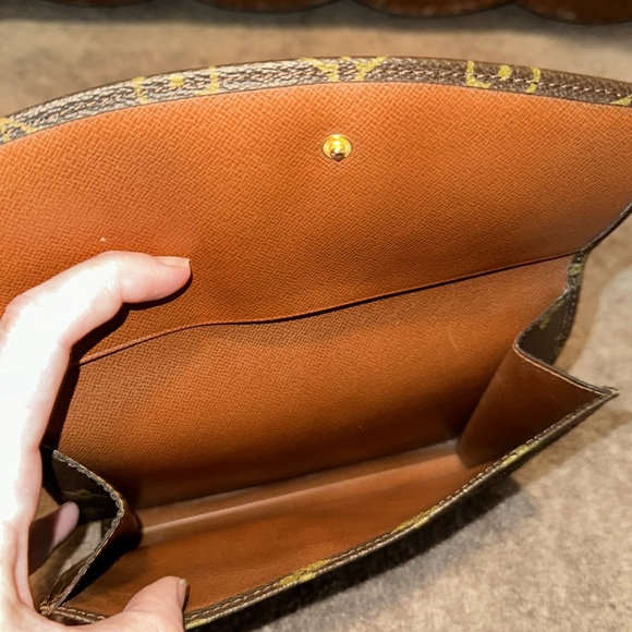 Louis Vuitton Monogram Pochette Rabat Clutch - Picture 6 of 10
